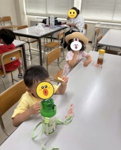 活動センター　おやつ３